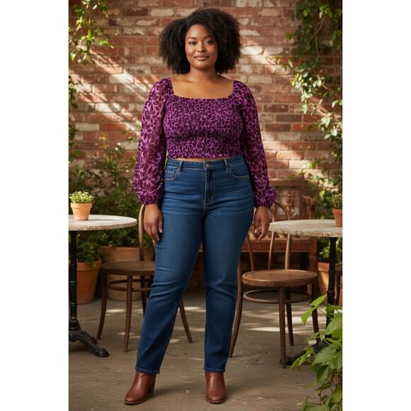 Torrid velvet smocked blouson sleeve crop top - Picture 3 of 5